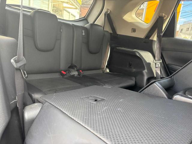 エクストレイル 20X 7人乗り シートヒーター アイドリングストップ 純正ナビ ユーザー買取車 プッシュスタート スマートキー バックカメラ オートライト オートエアコン(16枚目)