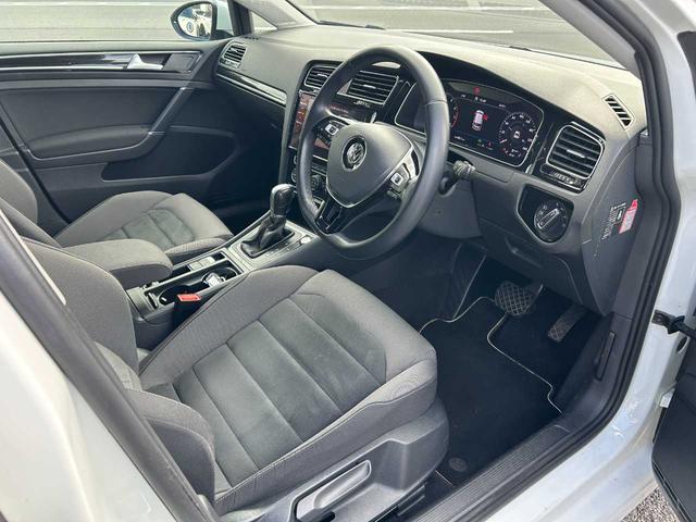 VOLKSWAGEN GOLF TSI HIGHLINE TECH EDITION