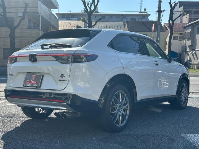 ヴェゼル e:HEV Z ユーザー買取 ワンオーナー レイズアルミ 無限グリル ブリッツマフラー ダウンサス 社外スピーカー ホンダコネクトディスプレイ 9インチインターナビ フルセグTV(32枚目)