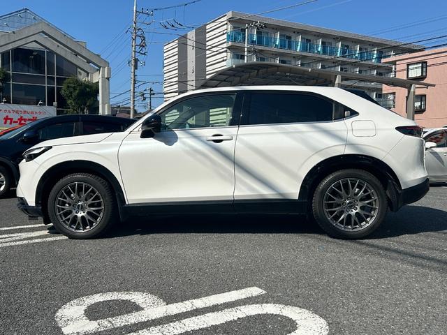 ヴェゼル e:HEV Z ユーザー買取 ワンオーナー レイズアルミ 無限グリル ブリッツマフラー ダウンサス 社外スピーカー ホンダコネクトディスプレイ 9インチインターナビ フルセグTV(35枚目)