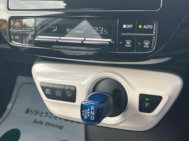 プリウス E 純正ナビ/フルセグ/LED/バックカメラ/SRSエアバック運転席, 助手席, サイド, カーテン/オートライト/オートエアコン/リアスポイラー/AW(9枚目)