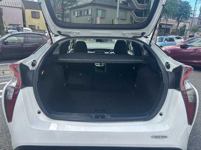 プリウス E 純正ナビ/フルセグ/LED/バックカメラ/SRSエアバック運転席, 助手席, サイド, カーテン/オートライト/オートエアコン/リアスポイラー/AW(15枚目)