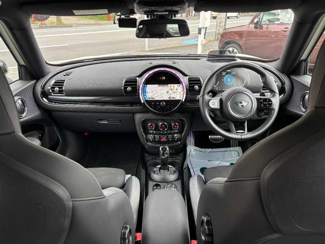 MINI ジョンクーパーワークス クラブマン ユーザー買取 19インチAW HUD クルコン MINIドライビングモード パフォーマンスコントロール マルチディスプレイメーター 電動パーキング レインセンサー 純正ナビ バックカメラ(2枚目)