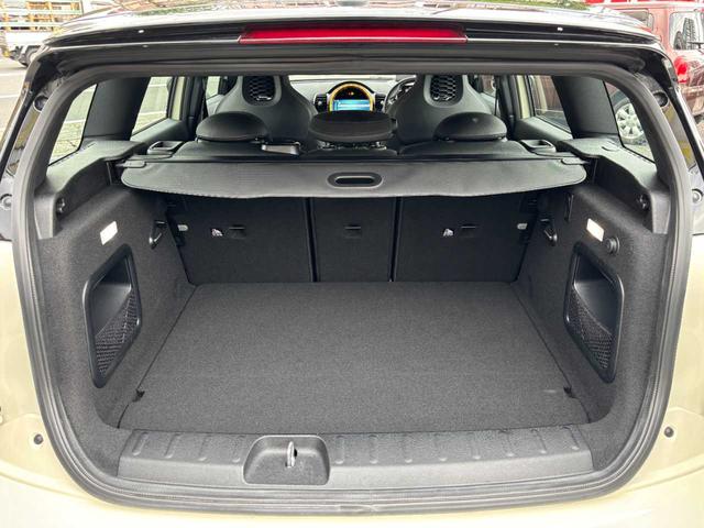 MINI ジョンクーパーワークス クラブマン ユーザー買取 19インチAW HUD クルコン MINIドライビングモード パフォーマンスコントロール マルチディスプレイメーター 電動パーキング レインセンサー 純正ナビ バックカメラ(14枚目)