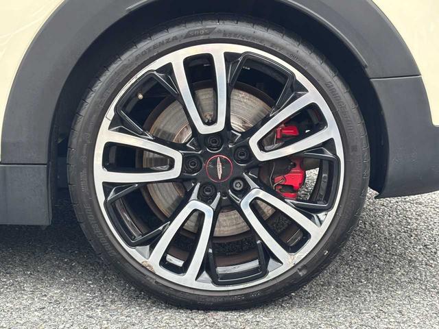 MINI ジョンクーパーワークス クラブマン ユーザー買取 19インチAW HUD クルコン MINIドライビングモード パフォーマンスコントロール マルチディスプレイメーター 電動パーキング レインセンサー 純正ナビ バックカメラ(27枚目)