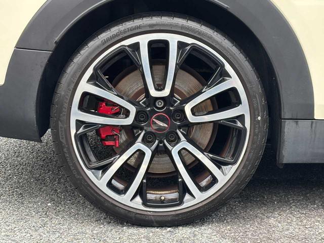 MINI ジョンクーパーワークス クラブマン ユーザー買取 19インチAW HUD クルコン MINIドライビングモード パフォーマンスコントロール マルチディスプレイメーター 電動パーキング レインセンサー 純正ナビ バックカメラ(28枚目)