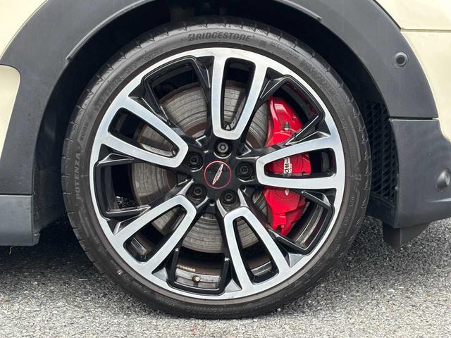 MINI ジョンクーパーワークス クラブマン ユーザー買取 19インチAW HUD クルコン MINIドライビングモード パフォーマンスコントロール マルチディスプレイメーター 電動パーキング レインセンサー 純正ナビ バックカメラ(29枚目)