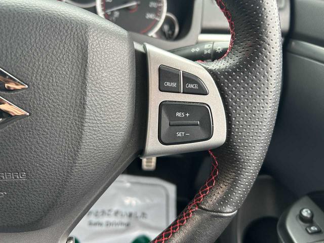 高速道路での長距離走行が楽に！！自動で速度を保つクルーズコントロール！