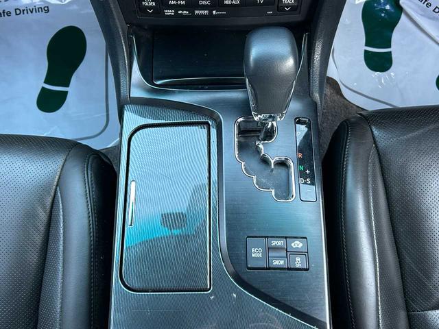 クラウンハイブリッド ベースグレード　ムーンルーフ　マークＸ　Ｇ’ｓ調カスタム車両　レーダークルコン　ダークブラウン革シート　純正ＨＤＤナビ　バックカメラ　パワーシート　純正１９インチＡＷ　シートヒーター　純正ステアリング有（11枚目）