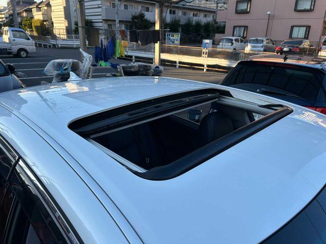 クラウンハイブリッド ベースグレード　ムーンルーフ　マークＸ　Ｇ’ｓ調カスタム車両　レーダークルコン　ダークブラウン革シート　純正ＨＤＤナビ　バックカメラ　パワーシート　純正１９インチＡＷ　シートヒーター　純正ステアリング有（20枚目）