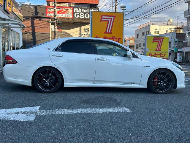 クラウンハイブリッド ベースグレード　ムーンルーフ　マークＸ　Ｇ’ｓ調カスタム車両　レーダークルコン　ダークブラウン革シート　純正ＨＤＤナビ　バックカメラ　パワーシート　純正１９インチＡＷ　シートヒーター　純正ステアリング有（39枚目）