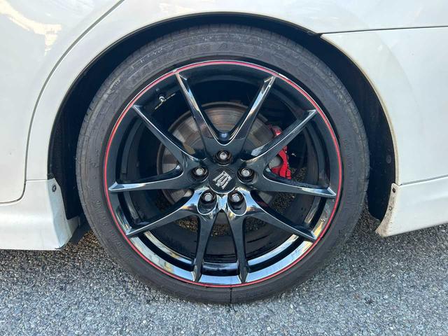 クラウンハイブリッド ベースグレード　ムーンルーフ　マークＸ　Ｇ’ｓ調カスタム車両　レーダークルコン　ダークブラウン革シート　純正ＨＤＤナビ　バックカメラ　パワーシート　純正１９インチＡＷ　シートヒーター　純正ステアリング有（44枚目）