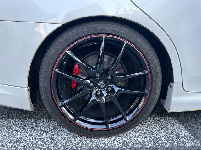 クラウンハイブリッド ベースグレード　ムーンルーフ　マークＸ　Ｇ’ｓ調カスタム車両　レーダークルコン　ダークブラウン革シート　純正ＨＤＤナビ　バックカメラ　パワーシート　純正１９インチＡＷ　シートヒーター　純正ステアリング有（47枚目）