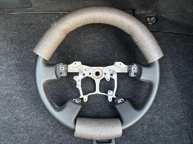 クラウンハイブリッド ベースグレード　ムーンルーフ　マークＸ　Ｇ’ｓ調カスタム車両　レーダークルコン　ダークブラウン革シート　純正ＨＤＤナビ　バックカメラ　パワーシート　純正１９インチＡＷ　シートヒーター　純正ステアリング有（49枚目）