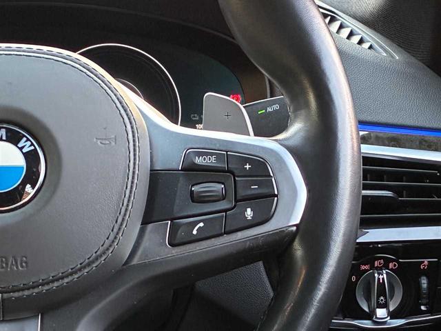 ５シリーズ ５３０ｅ　Ｍスポーツ　エディションジョイ＋　ユーザー買取　充電ケーブル有　ＨＵＤ　純正ＡＷ有　アクティブクルコン　レーンディパーチャー　衝突回避　衝突軽減ブレーキ　パークディスタンス　パーキングアシスト　アラウンドビュー　ブラック革シート（18枚目）