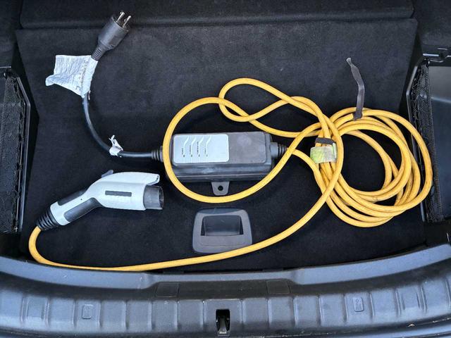 ５シリーズ ５３０ｅ　Ｍスポーツ　エディションジョイ＋　ユーザー買取　充電ケーブル有　ＨＵＤ　純正ＡＷ有　アクティブクルコン　レーンディパーチャー　衝突回避　衝突軽減ブレーキ　パークディスタンス　パーキングアシスト　アラウンドビュー　ブラック革シート（26枚目）