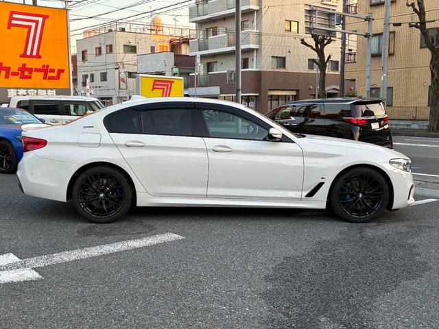 ５シリーズ ５３０ｅ　Ｍスポーツ　エディションジョイ＋　ユーザー買取　充電ケーブル有　ＨＵＤ　純正ＡＷ有　アクティブクルコン　レーンディパーチャー　衝突回避　衝突軽減ブレーキ　パークディスタンス　パーキングアシスト　アラウンドビュー　ブラック革シート（30枚目）