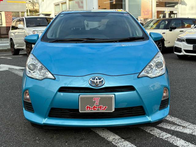 アクア Ｓ　１オーナー　禁煙　ユーザー買取車　スマートキー　純正ナビ　ＴＶ　Ｂｌｕｅｔｏｏｔｈ　オートエアコン　プッシュスタート（2枚目）