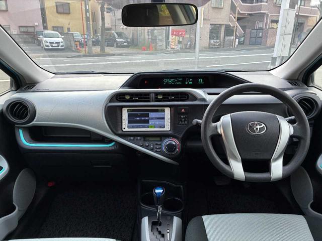 アクア Ｓ　１オーナー　禁煙　ユーザー買取車　スマートキー　純正ナビ　ＴＶ　Ｂｌｕｅｔｏｏｔｈ　オートエアコン　プッシュスタート（9枚目）