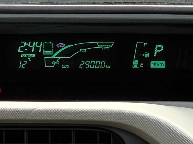 アクア Ｓ　１オーナー　禁煙　ユーザー買取車　スマートキー　純正ナビ　ＴＶ　Ｂｌｕｅｔｏｏｔｈ　オートエアコン　プッシュスタート（14枚目）