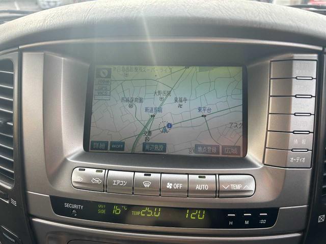 ランドクルーザー１００ ＶＸリミテッド　ユーザー買取車／純正ナビ／ＲＡＹＳホイール／バックカメラ／クルコン／ＴＶ／ＤＶＤ／オートライト／ドラレコ／木目調／構造変更５人乗り（6枚目）