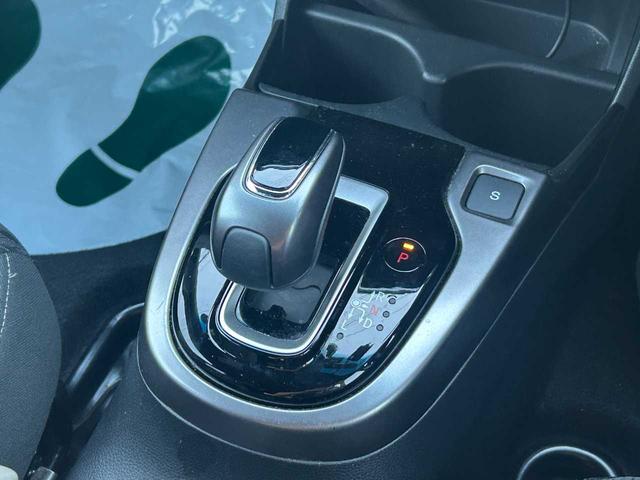 フィットハイブリッド Ｓ　ホンダセンシング　１オーナー　禁煙　ホンダインターナビ　ホンダセンシング　ＡＣＣ　衝突軽減ブレーキ　ＬＥＤ　純正１６インチＡＷ　パドルシフト　プラズマクラスター付オートエアコン　スマートキー　プッシュスタート（11枚目）