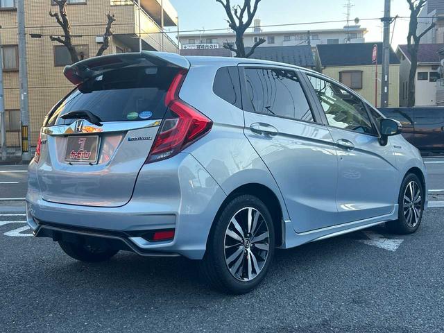 フィットハイブリッド Ｓ　ホンダセンシング　１オーナー　禁煙　ホンダインターナビ　ホンダセンシング　ＡＣＣ　衝突軽減ブレーキ　ＬＥＤ　純正１６インチＡＷ　パドルシフト　プラズマクラスター付オートエアコン　スマートキー　プッシュスタート（24枚目）