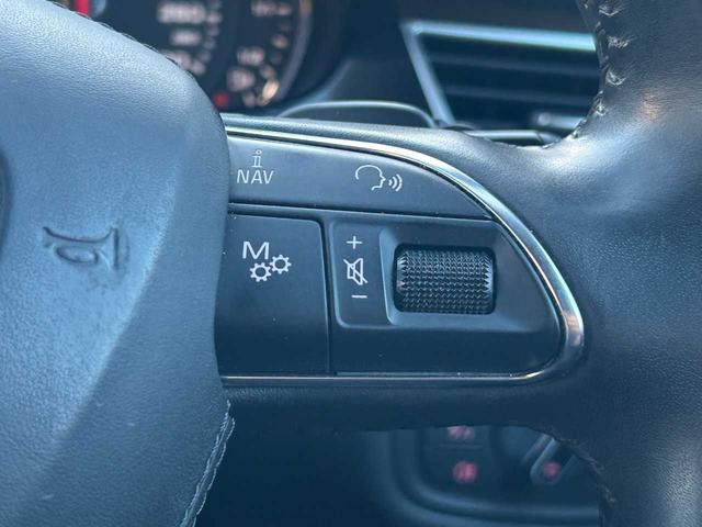 Ａ８ ３．０ＴＦＳＩクワトロ　コンフォートＰＫＧ　本革シート　シートヒーター　ＢＯＳＥサウンド　前席シートベンチレーション　オートクローザー　ＴＶ　バックモニター　ＥＴＣ　パワーバックドア　純正ナビ　スーパーチャージャー（6枚目）