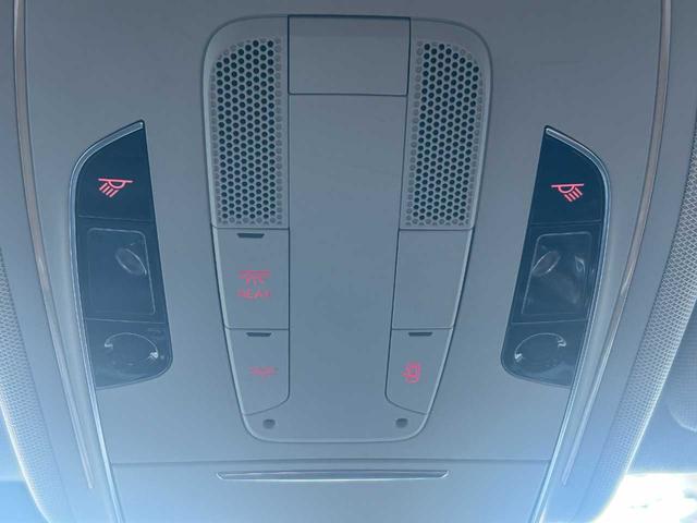 Ａ８ ３．０ＴＦＳＩクワトロ　コンフォートＰＫＧ　本革シート　シートヒーター　ＢＯＳＥサウンド　前席シートベンチレーション　オートクローザー　ＴＶ　バックモニター　ＥＴＣ　パワーバックドア　純正ナビ　スーパーチャージャー（16枚目）