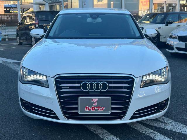 Ａ８ ３．０ＴＦＳＩクワトロ　コンフォートＰＫＧ　本革シート　シートヒーター　ＢＯＳＥサウンド　前席シートベンチレーション　オートクローザー　ＴＶ　バックモニター　ＥＴＣ　パワーバックドア　純正ナビ　スーパーチャージャー（26枚目）