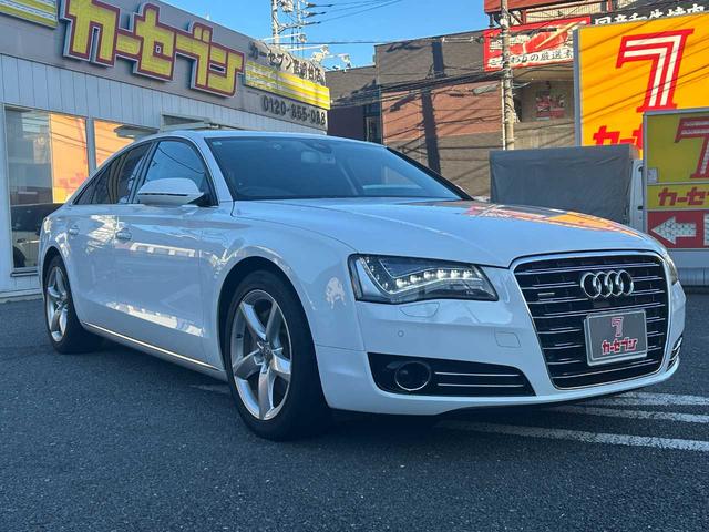 Ａ８ ３．０ＴＦＳＩクワトロ　コンフォートＰＫＧ　本革シート　シートヒーター　ＢＯＳＥサウンド　前席シートベンチレーション　オートクローザー　ＴＶ　バックモニター　ＥＴＣ　パワーバックドア　純正ナビ　スーパーチャージャー（27枚目）