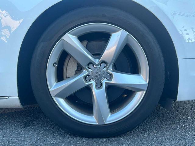 Ａ８ ３．０ＴＦＳＩクワトロ　コンフォートＰＫＧ　本革シート　シートヒーター　ＢＯＳＥサウンド　前席シートベンチレーション　オートクローザー　ＴＶ　バックモニター　ＥＴＣ　パワーバックドア　純正ナビ　スーパーチャージャー（34枚目）