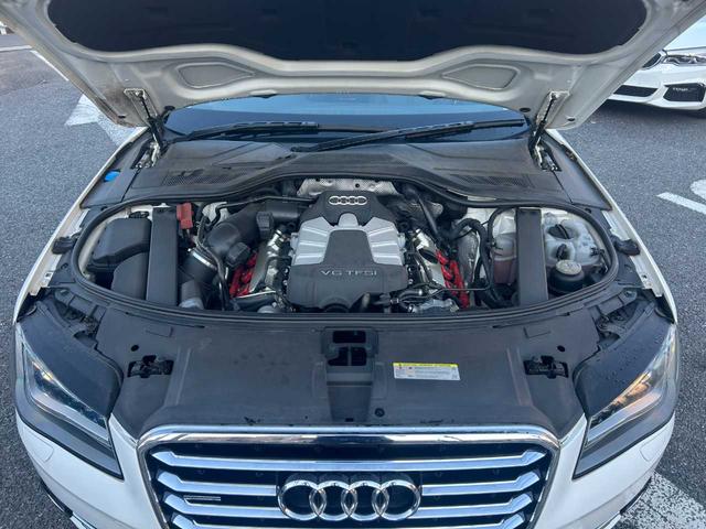 Ａ８ ３．０ＴＦＳＩクワトロ　コンフォートＰＫＧ　本革シート　シートヒーター　ＢＯＳＥサウンド　前席シートベンチレーション　オートクローザー　ＴＶ　バックモニター　ＥＴＣ　パワーバックドア　純正ナビ　スーパーチャージャー（37枚目）