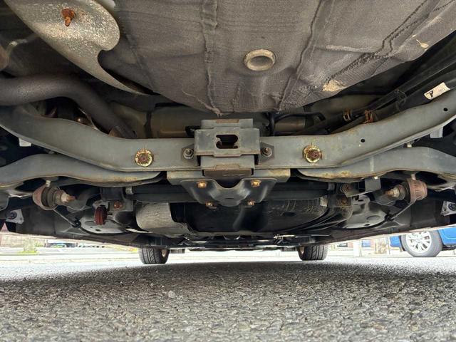 プレマシー ２０Ｓ　ユーザー買取　社外ナビ　片側電動スライドドア　７人乗り　ＥＴＣ　純正ＡＷ（30枚目）