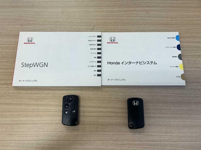 ステップワゴンスパーダ Ｚ　ユーザー買取車／両側パワースライドドア／純正ＨＤＤナビ／ＴＶ／ＤＶＤ／ＣＤ／フリップダウンモニター／ＨＩＤライト／バックカメラ／純正ＡＷ（2枚目）
