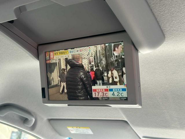 ステップワゴンスパーダ Ｚ　ユーザー買取車／両側パワースライドドア／純正ＨＤＤナビ／ＴＶ／ＤＶＤ／ＣＤ／フリップダウンモニター／ＨＩＤライト／バックカメラ／純正ＡＷ（8枚目）