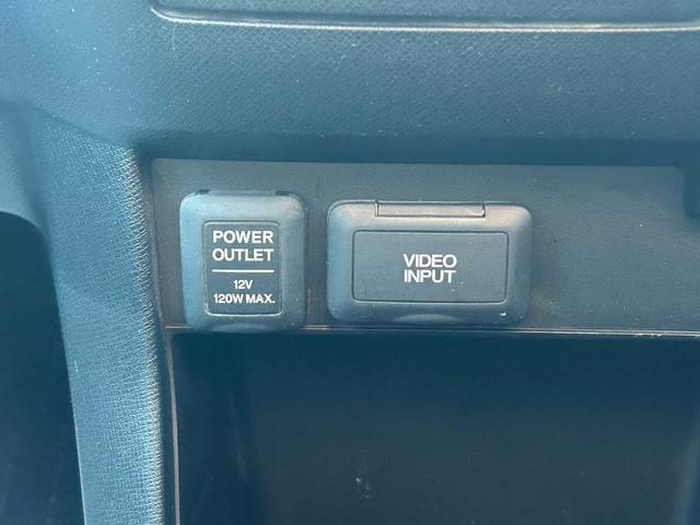 ステップワゴンスパーダ Ｚ　ユーザー買取車／両側パワースライドドア／純正ＨＤＤナビ／ＴＶ／ＤＶＤ／ＣＤ／フリップダウンモニター／ＨＩＤライト／バックカメラ／純正ＡＷ（11枚目）