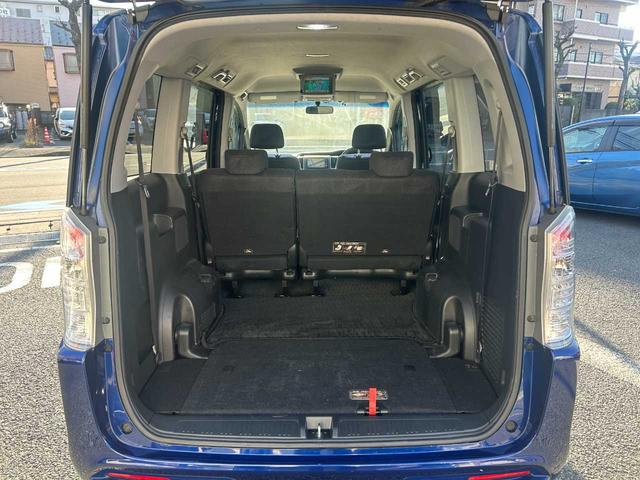 ステップワゴンスパーダ Ｚ　ユーザー買取車／両側パワースライドドア／純正ＨＤＤナビ／ＴＶ／ＤＶＤ／ＣＤ／フリップダウンモニター／ＨＩＤライト／バックカメラ／純正ＡＷ（17枚目）