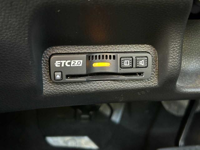 ヴェゼル e:HEV Z ユーザー買取 ホンダセンシング 9インチコネクトディスプレイ バックカメラ 後退時出庫サポート ハンズフリーパワーバックドア ハーフレザーシート 18インチアルミ Bluetooth接続 フルセグTV(15枚目)