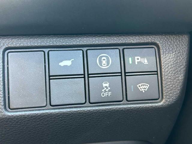 ヴェゼル e:HEV Z ユーザー買取 ホンダセンシング 9インチコネクトディスプレイ バックカメラ 後退時出庫サポート ハンズフリーパワーバックドア ハーフレザーシート 18インチアルミ Bluetooth接続 フルセグTV(16枚目)