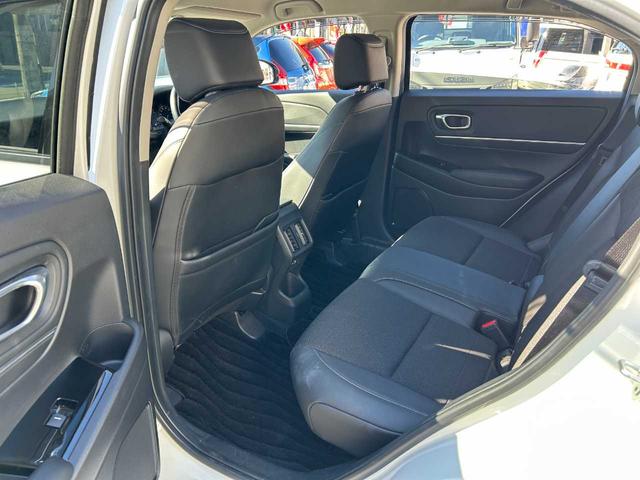 ヴェゼル e:HEV Z ユーザー買取 ホンダセンシング 9インチコネクトディスプレイ バックカメラ 後退時出庫サポート ハンズフリーパワーバックドア ハーフレザーシート 18インチアルミ Bluetooth接続 フルセグTV(21枚目)