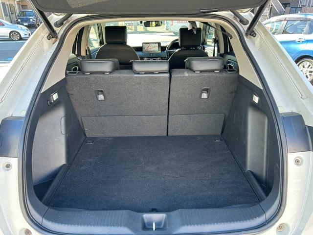 ヴェゼル e:HEV Z ユーザー買取 ホンダセンシング 9インチコネクトディスプレイ バックカメラ 後退時出庫サポート ハンズフリーパワーバックドア ハーフレザーシート 18インチアルミ Bluetooth接続 フルセグTV(29枚目)