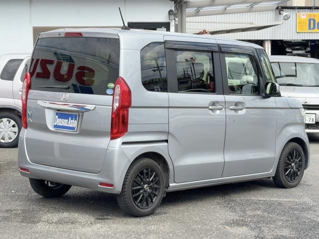 Ｎ－ＢＯＸ Ｇ・Ｌホンダセンシング　スマートキー　クルーズコントロール　両側スライドドア（左電動）　バックカメラ　ＥＴＣ　前後ドラレコ　純正ナビ　ＣＤ・ＦＭ／ＡＭラジオ　Ｂｌｕｅｔｏｏｔｈ　ＬＥＤヘッドライト　タイヤ新品（10枚目）
