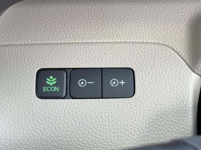 Ｎ－ＢＯＸ Ｇ・Ｌホンダセンシング　スマートキー　クルーズコントロール　両側スライドドア（左電動）　バックカメラ　ＥＴＣ　前後ドラレコ　純正ナビ　ＣＤ・ＦＭ／ＡＭラジオ　Ｂｌｕｅｔｏｏｔｈ　ＬＥＤヘッドライト　タイヤ新品（27枚目）