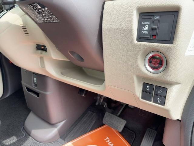 Ｎ－ＢＯＸ Ｇ・Ｌホンダセンシング　スマートキー　クルーズコントロール　両側スライドドア（左電動）　バックカメラ　ＥＴＣ　前後ドラレコ　純正ナビ　ＣＤ・ＦＭ／ＡＭラジオ　Ｂｌｕｅｔｏｏｔｈ　ＬＥＤヘッドライト　タイヤ新品（34枚目）