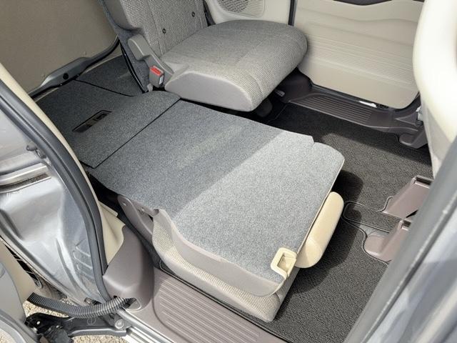 Ｎ－ＢＯＸ Ｇ・Ｌホンダセンシング　スマートキー　クルーズコントロール　両側スライドドア（左電動）　バックカメラ　ＥＴＣ　前後ドラレコ　純正ナビ　ＣＤ・ＦＭ／ＡＭラジオ　Ｂｌｕｅｔｏｏｔｈ　ＬＥＤヘッドライト　タイヤ新品（44枚目）