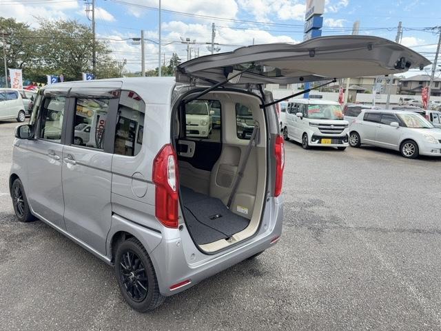 Ｎ－ＢＯＸ Ｇ・Ｌホンダセンシング　スマートキー　クルーズコントロール　両側スライドドア（左電動）　バックカメラ　ＥＴＣ　前後ドラレコ　純正ナビ　ＣＤ・ＦＭ／ＡＭラジオ　Ｂｌｕｅｔｏｏｔｈ　ＬＥＤヘッドライト　タイヤ新品（49枚目）