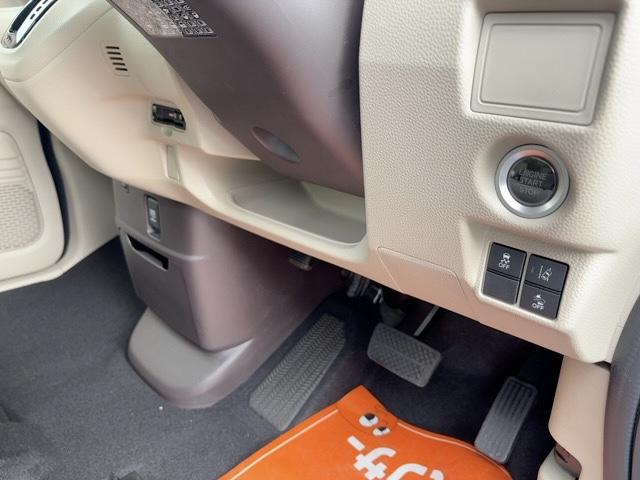 N-BOX Gホンダセンシング スマートキー プッシュスタート ドアバイザー 社外ナビ TV Bluetooth ETC バックカメラ ホンダセンシング LEDヘッドライト クルーズコントロール(33枚目)