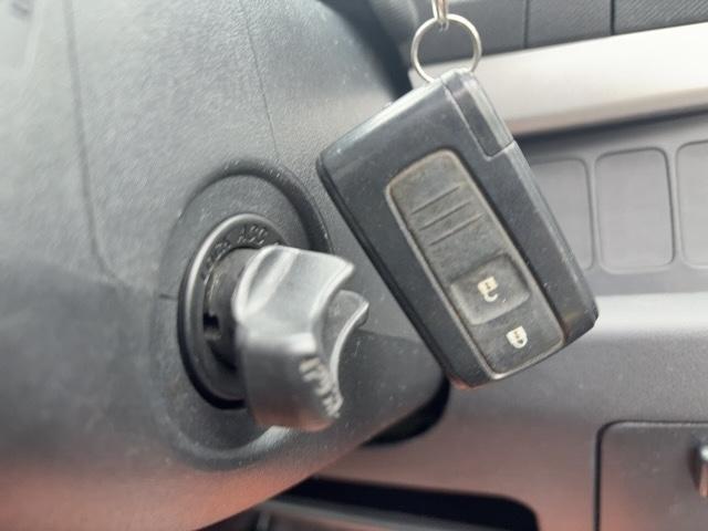 ムーヴ カスタム XC エディション キーレス 電動格納ミラー HIDヘッドライト フォグランプ 純正アルミ 純正CD・FM/AMラジオ(24枚目)