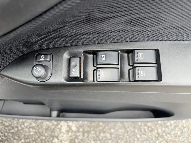 ムーヴ カスタム XC エディション キーレス 電動格納ミラー HIDヘッドライト フォグランプ 純正アルミ 純正CD・FM/AMラジオ(25枚目)